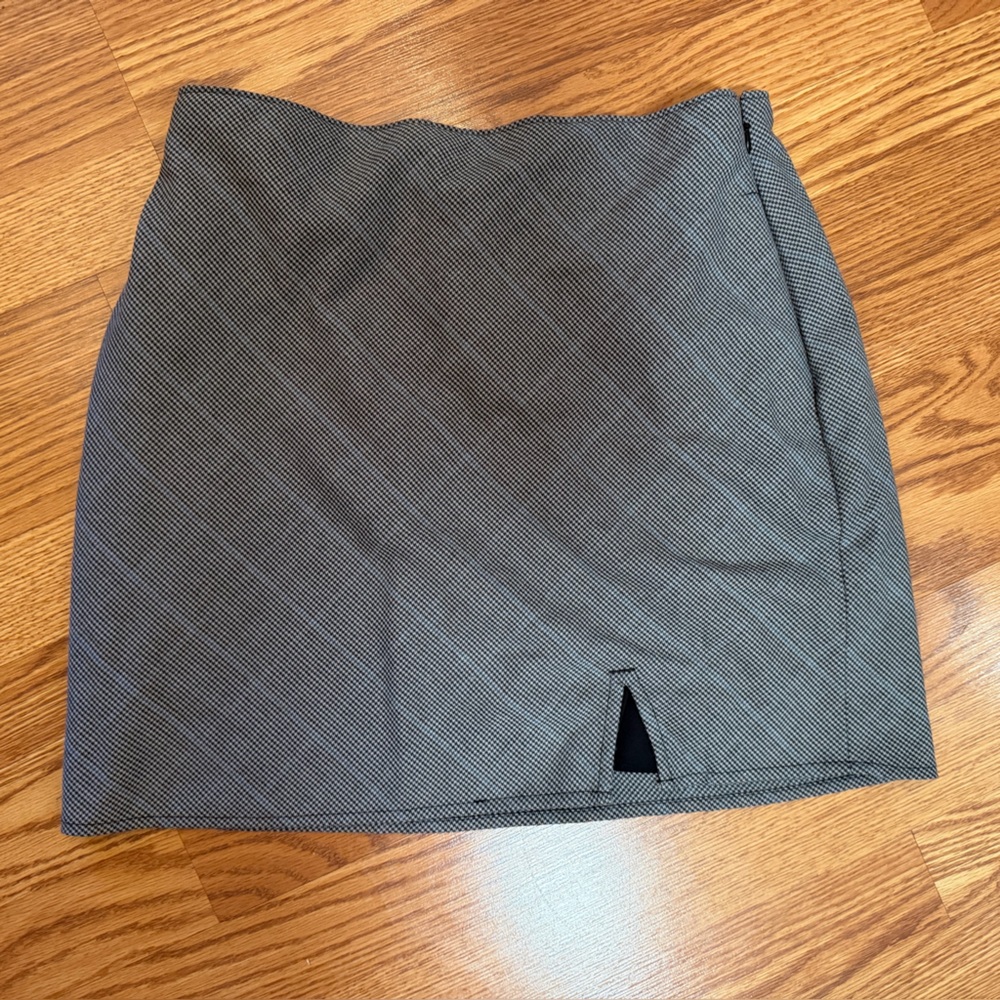 Abercrombie & Fitch Gray Mini Skirt with Subtle Texture